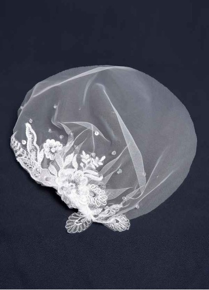 Onetaow Kalena Veil Onetaow Kalena Veil