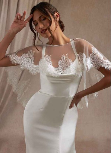 Onetaow Delight Lace Tulle Wrap