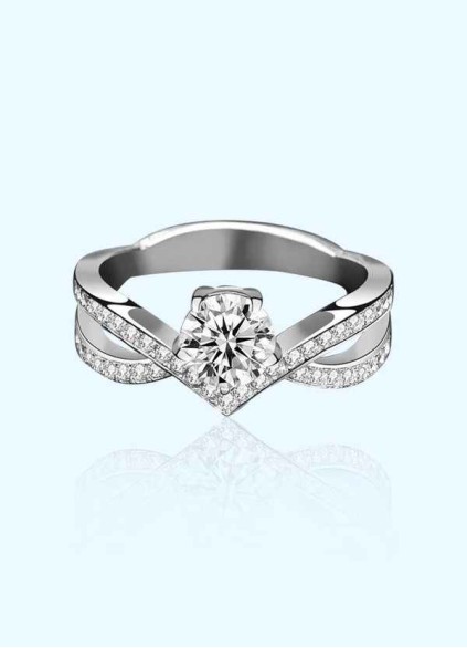 The Queen's Crown Diamond Ring The Queen's Crown Diamond Ring