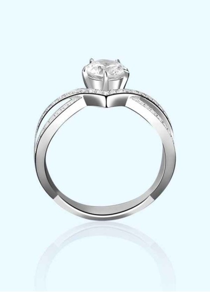 The Queen's Crown Diamond Ring The Queen's Crown Diamond Ring