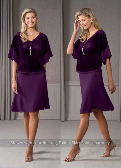 Onetaow Fianna Velvet Blouse
( Final Sale ) Onetaow Fianna Velvet Blouse
( Final Sale )