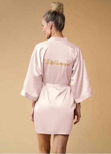 Pre-Wedding Embroidered Bridesmaid Satin Robe Pre-Wedding Embroidered Bridesmaid Satin Robe