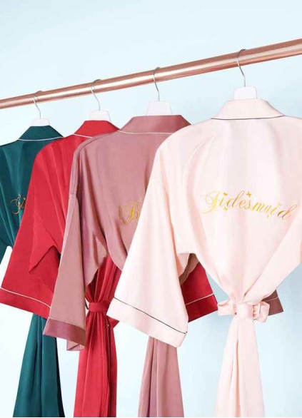 Pre-Wedding Embroidered Bridesmaid Satin Robe Pre-Wedding Embroidered Bridesmaid Satin Robe