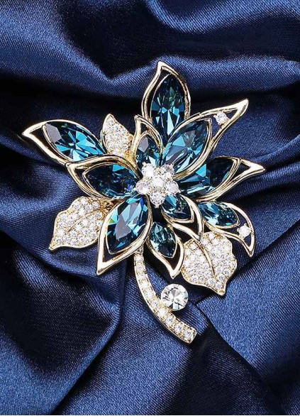 Winter Brooch Winter Brooch
