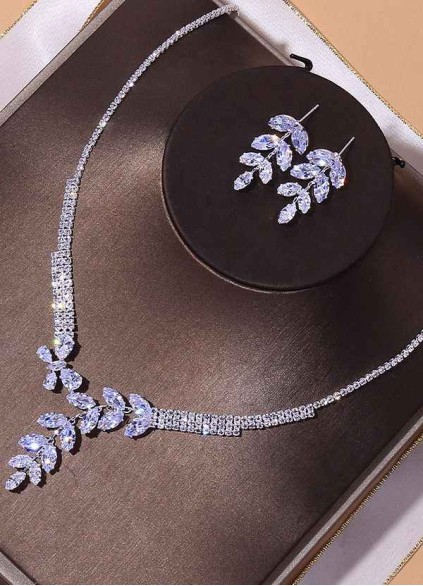 Royal Elegance Jewelry Set Royal Elegance Jewelry Set